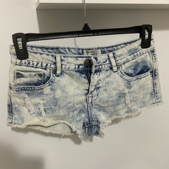 Jean Short - Picture 3 of 6